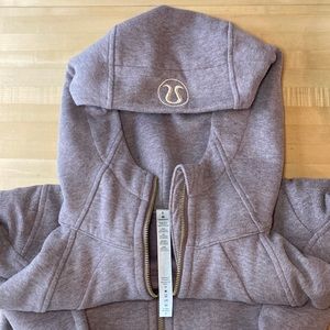 Lulu scuba sweatshirt